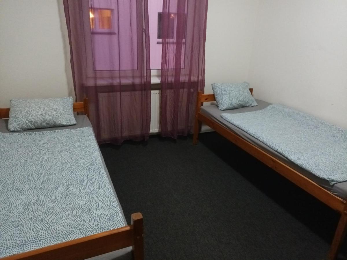 Polsland Hostels Airport Warsaw Luaran gambar