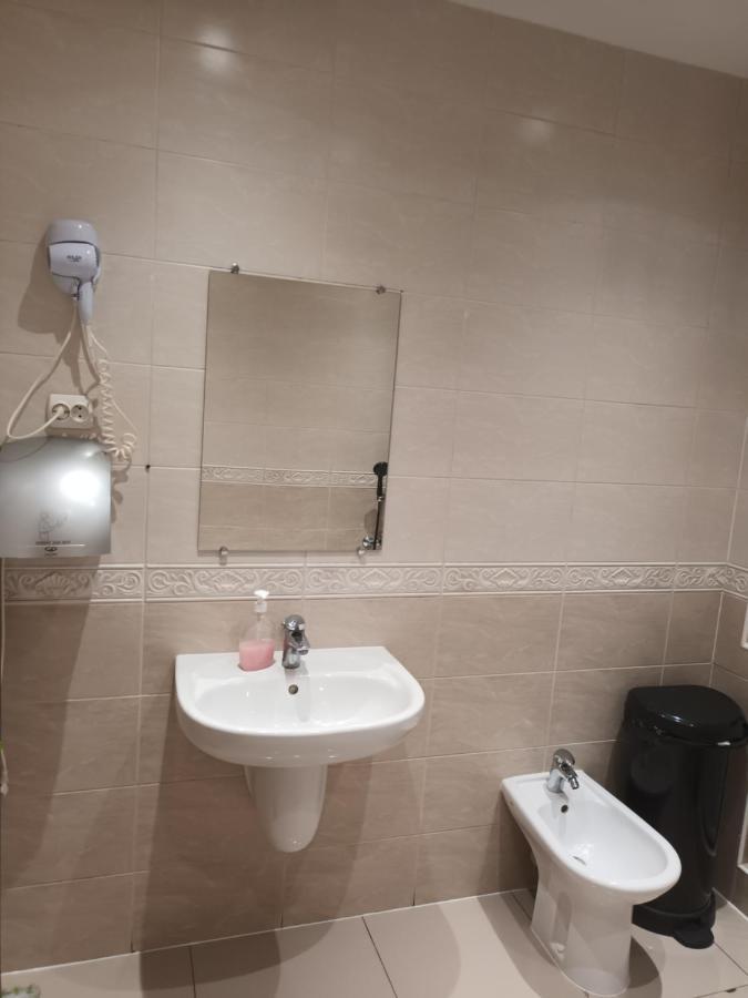 Polsland Hostels Airport Warsaw Luaran gambar